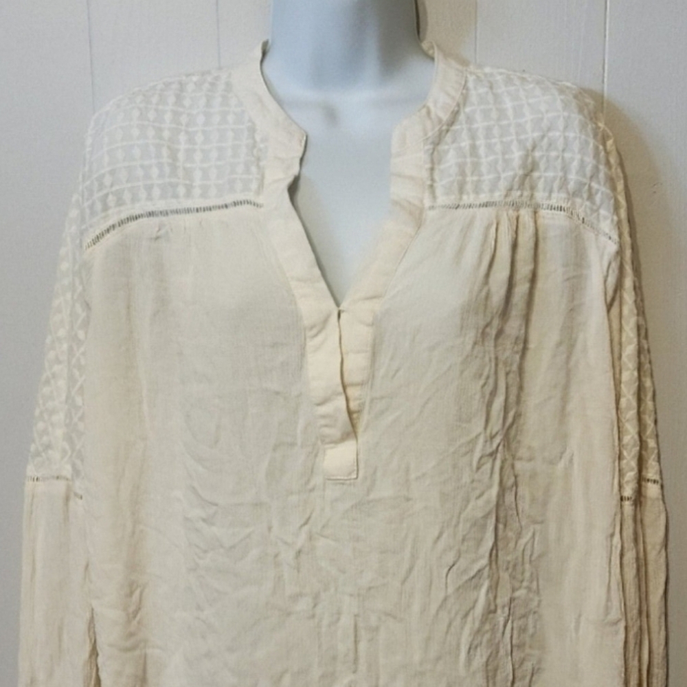 Cato Blouse Cream Lightweight Long Sleeve Semi Sheer VNeck Size 18 - 20 A848